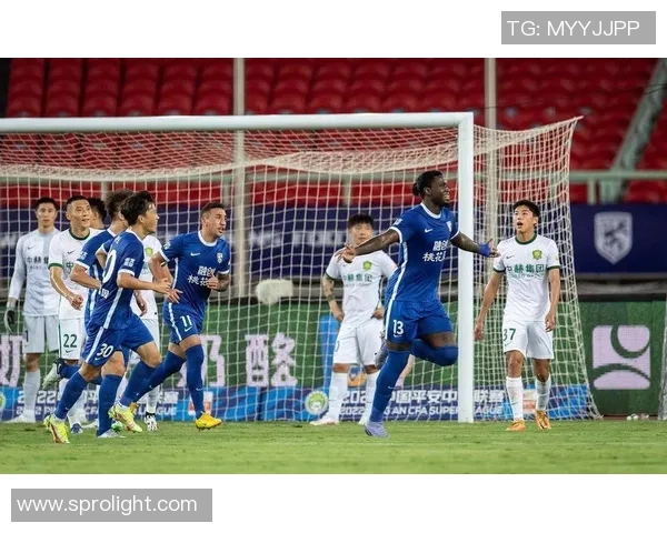 武汉足球队强势领跑精英赛积分榜积50分展现冠军实力